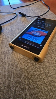 SONY NW-WM1Z Digital Hi-Res Audio Player Walkman Gold 256GB Near Mint No Android
