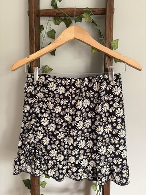 Amy Byer Floral Daisy Ruffle Hem A-Line Lined Zip Mini Skirt L Black