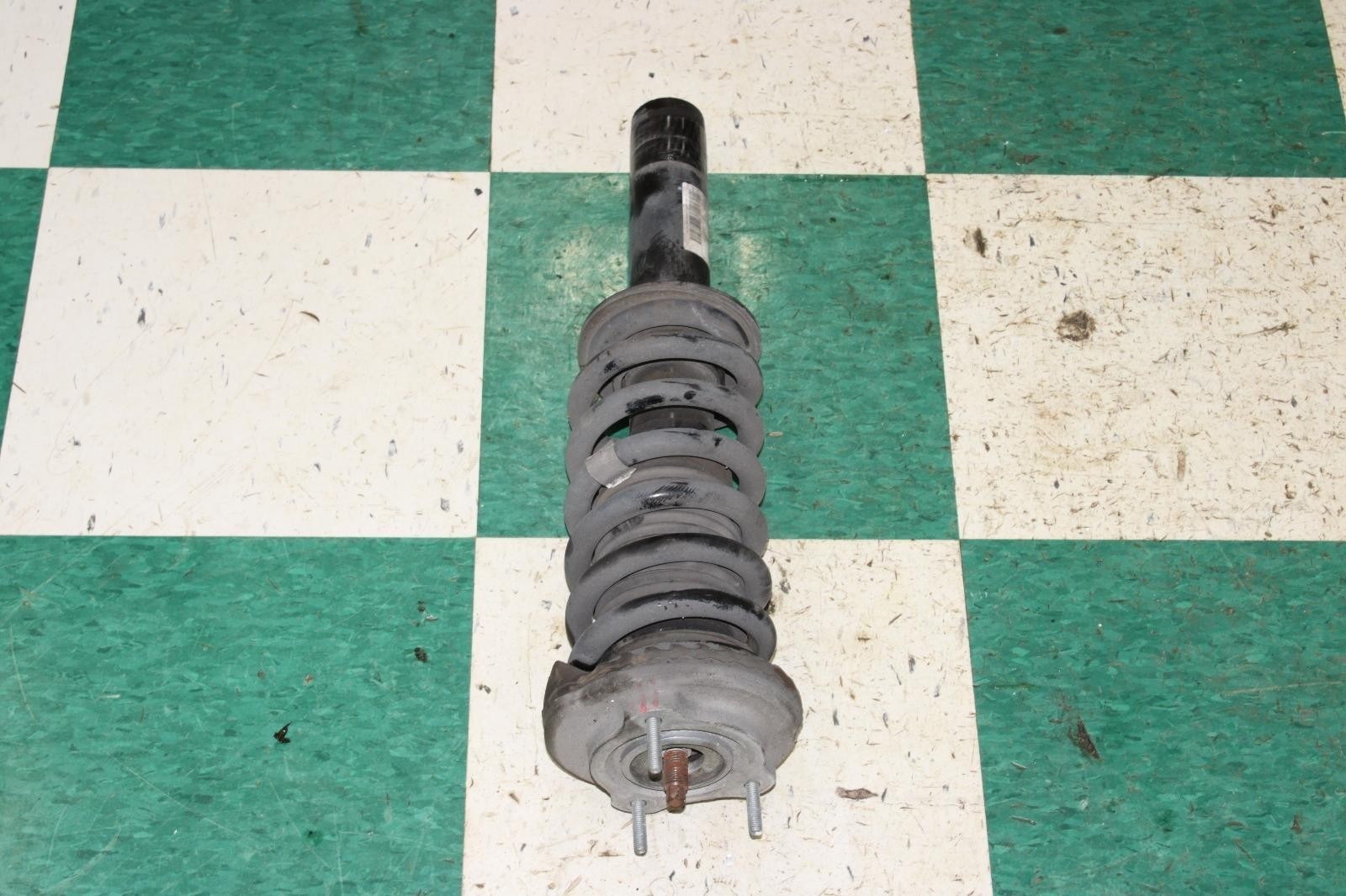 Maserati Ghibli 2014-2024 Front Left Shock absorber