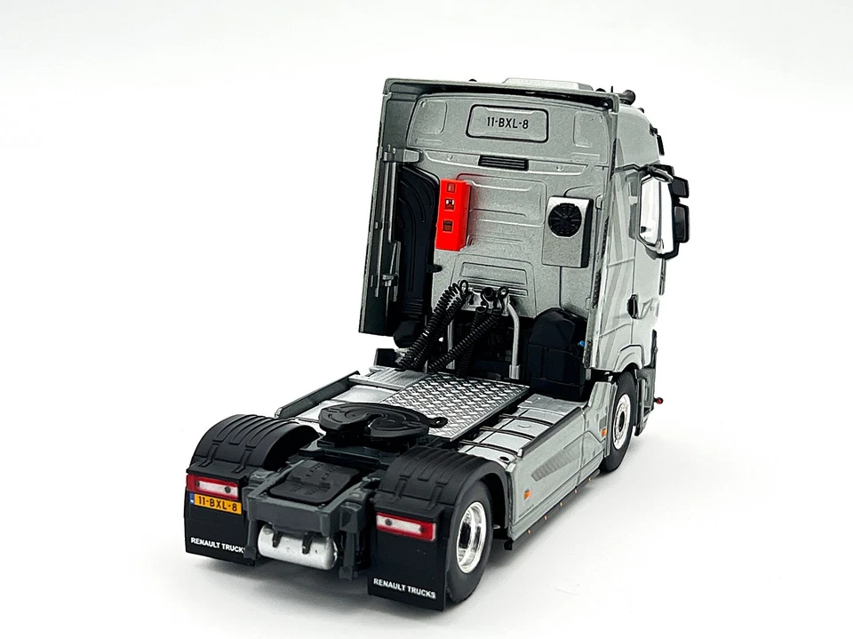 Renault trucks T high evo 4x2 WSI truck models 1:50 scale - Image 4 of 4