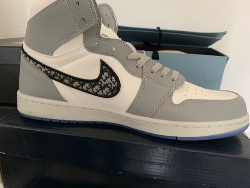 Nike Air Jordan 1 X Dior High Sneakers - Number (6927/8500) US 11 UK 10 EU 45 - 第 1/11 張圖片