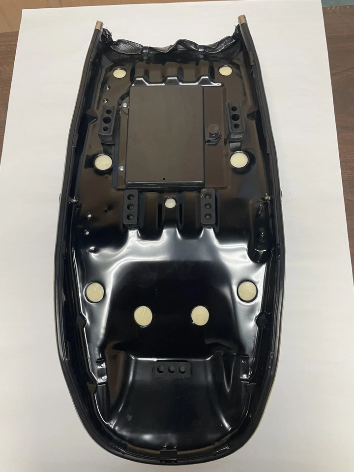 Honda CB750K 1972-76 Seat Assembly Replaces OEM# 77200-341-701 77200-341-000 NEW Foto 3 de 4