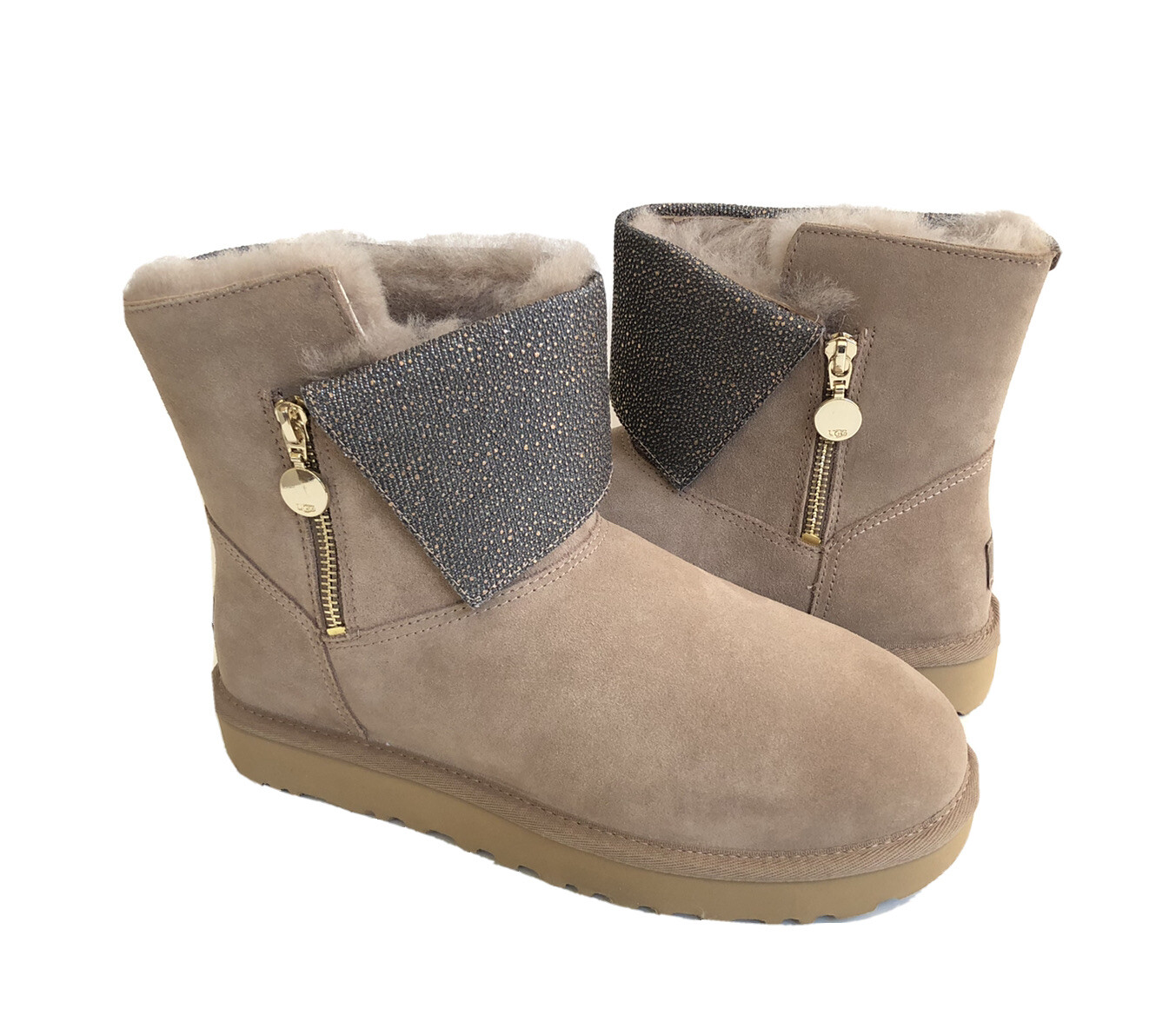 Ugg Women's Classic Caviar Mini Suede, Size 9