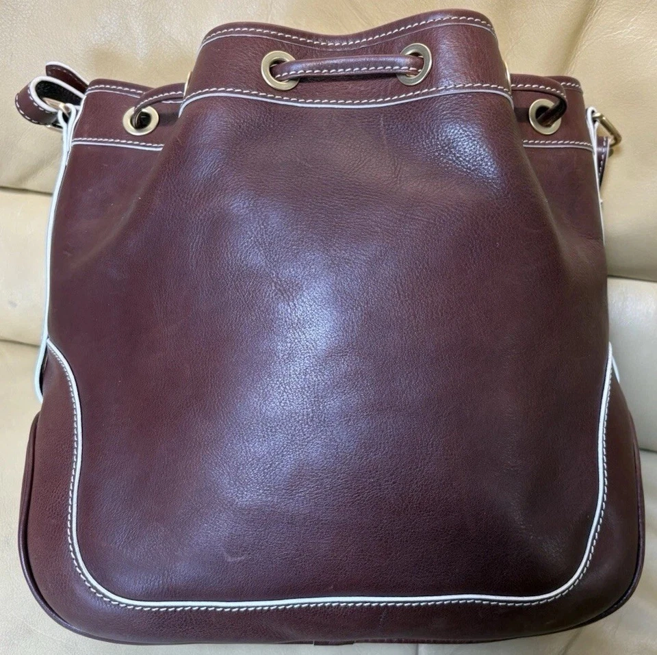 Dooney Bourke 棕色 Savannah 水桶 抽绳 水饺包 佛罗伦萨皮革 — 第 2/4 张图片