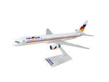 Flight Miniatures Flying Colours 757-200 1:200 Scale Model Airplane 