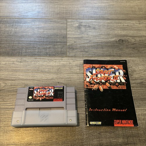 Capcom Street Fighter II Multiplayer Fighting Game Super Nintendo SNES & Manual