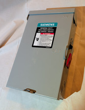 SIEMENS General Duty 30 Amp 2-Pole 240V Enclosed