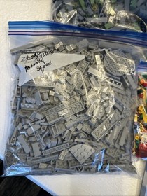 LEGO Creator Assembly Square 10255 Preowned 100% Complete Retired W/ Box Manual