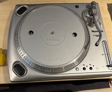 Numark TT1650 Turntable