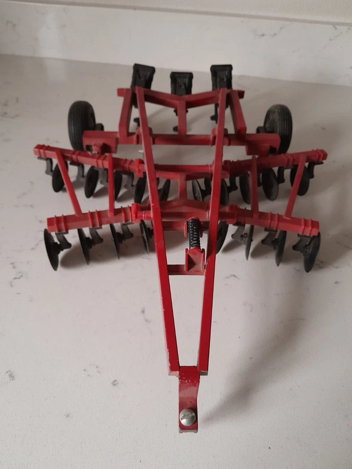 Vintage 1/16 Ertl Farm Toy Die Cast Case IH 530B Tillage Tool/Ripper Implement - Image 3 of 4