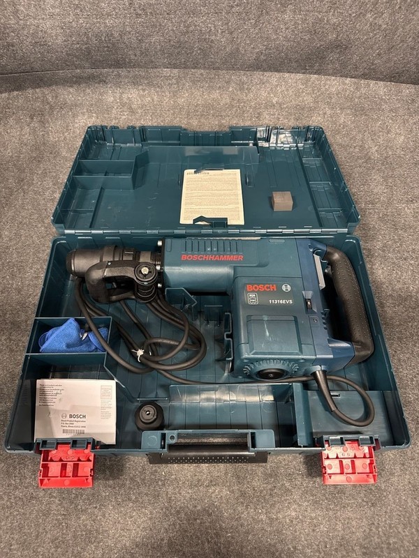 BOSCH SDS-Max Demolition Hammer 120V, Bosch Blue, 11316EVS*