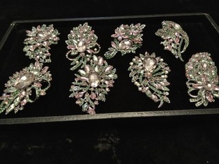 Gorgeous 8 Pieces Of Pink Green Color Costume Jewelry Brooches Pins Jewelry Lot