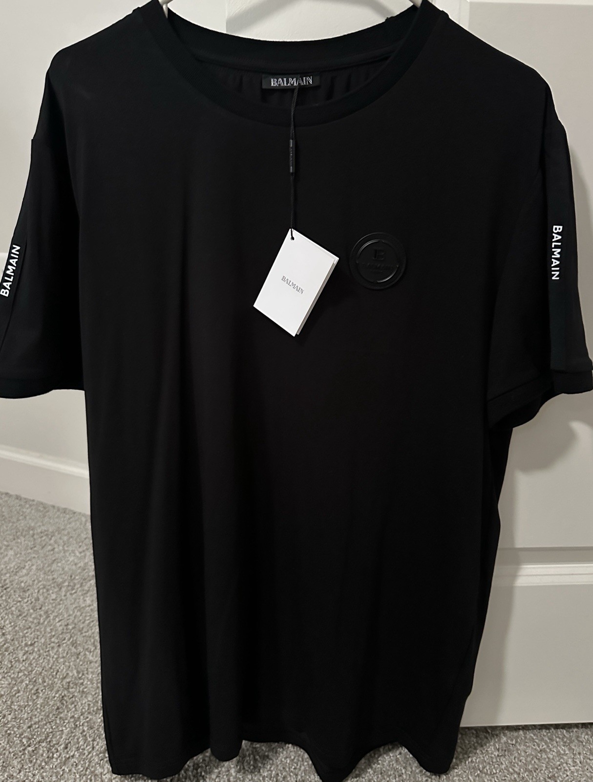 Mens Balmain T Shirt NWT Size. XL. New with Tags 100% Authentic