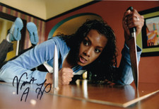 VIVICA A FOX signed autograph 20x30cm KILL BILL in person autograph COA