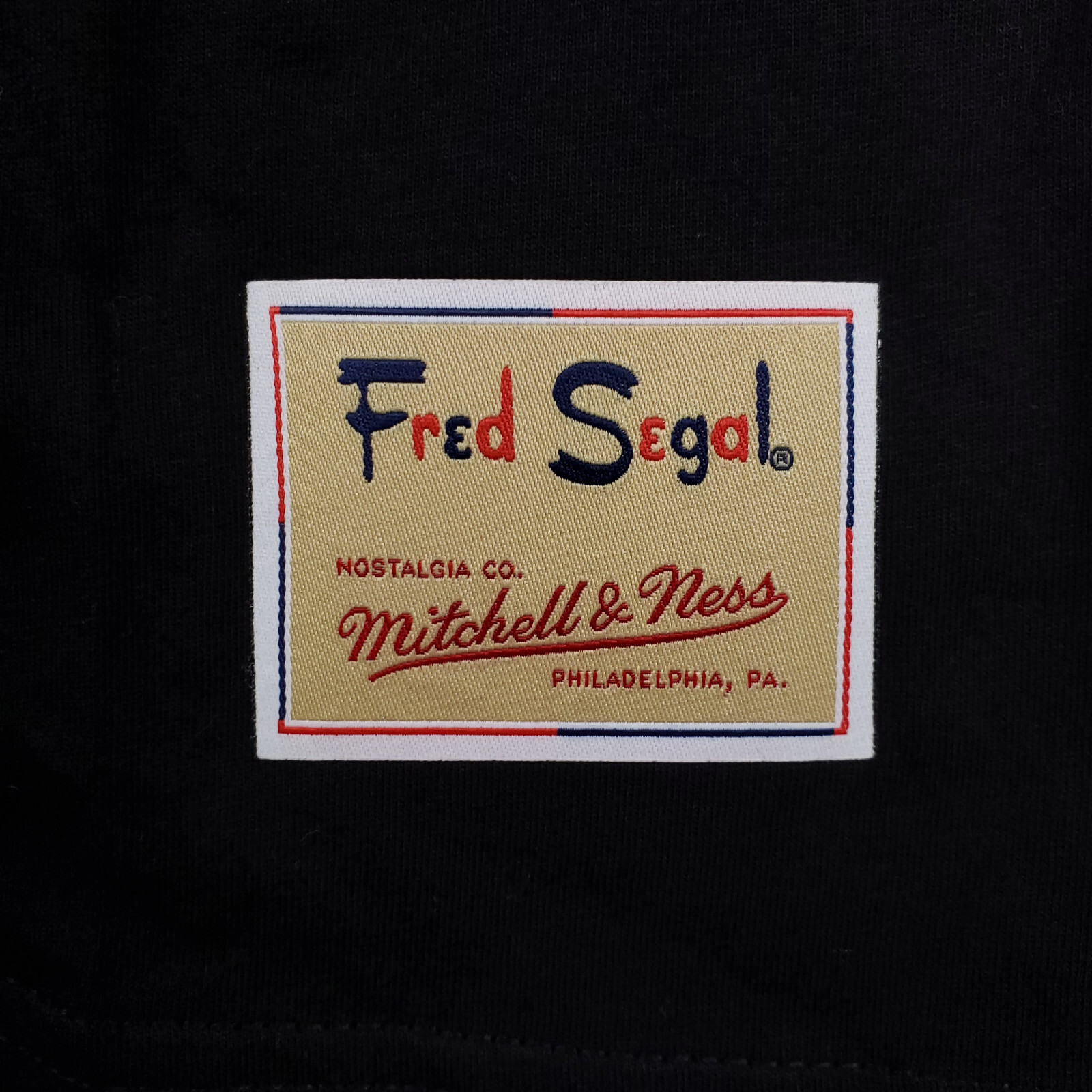 Fred Segal x Mitchell & Ness Small Shirt Foxy's Pub 40's Art Black NWT