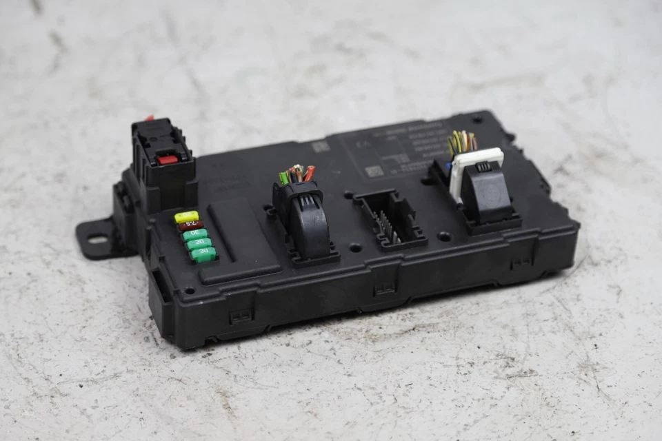 Módulo de control de carrocería trasera BMW 328i 335i 320i 2012-2015 OEM 9279824 Foto 3 de 4