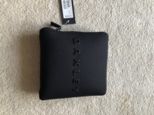 oakley packable duffle