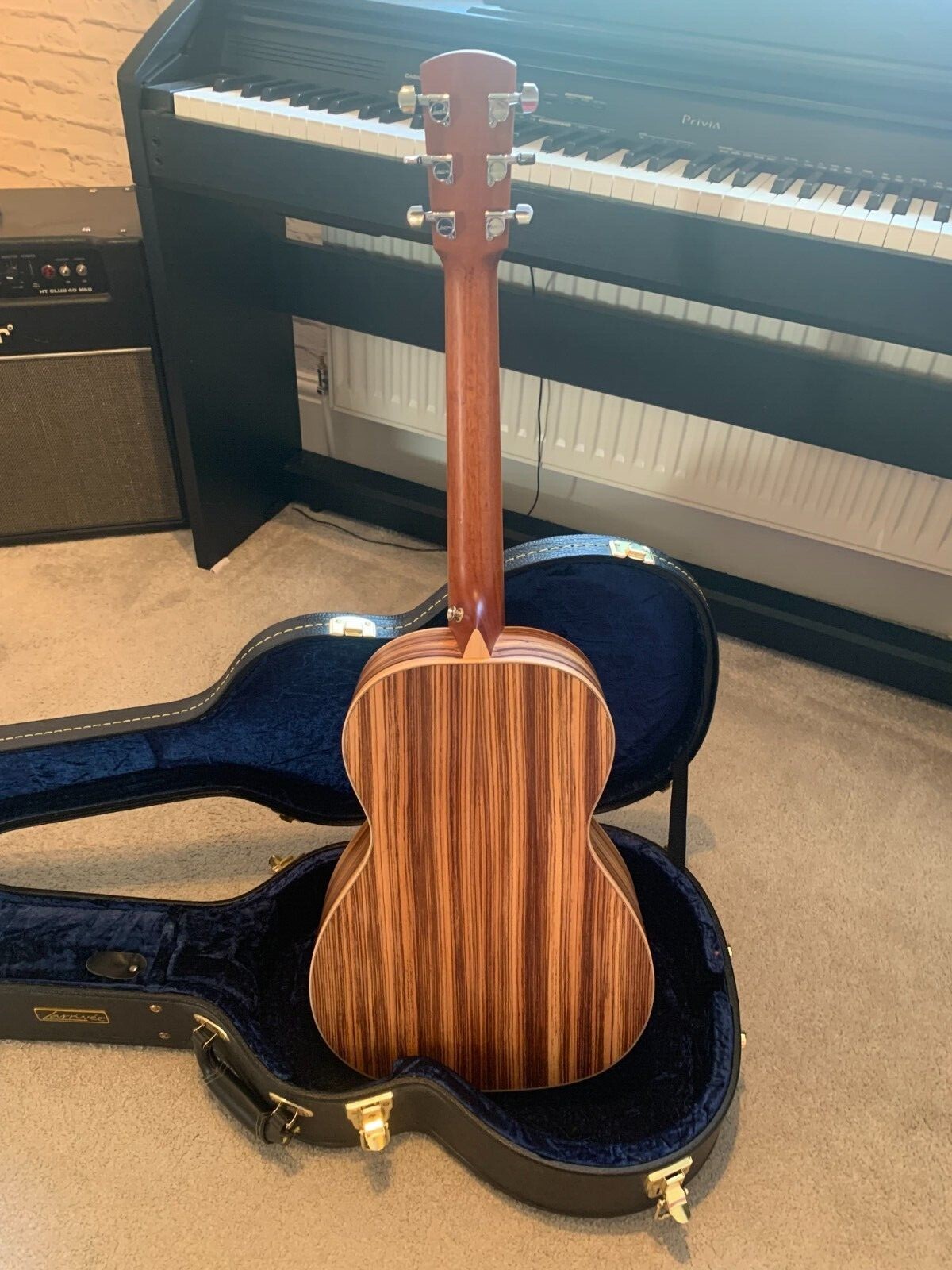 Larrivee P03 Parlour Guitar + Original Hard Case (LIMITED EDITION) eBay