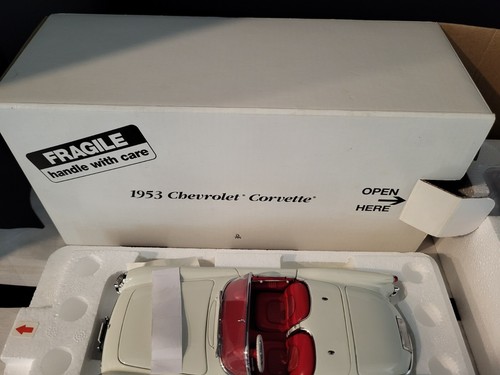 1953 Chevrolet Corvette DANBURY MINT Museum Masterpiece 1:24 Die Cast - Picture 4 of 4