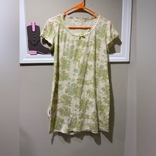 Green Floral Short-Sleeve Nightgown