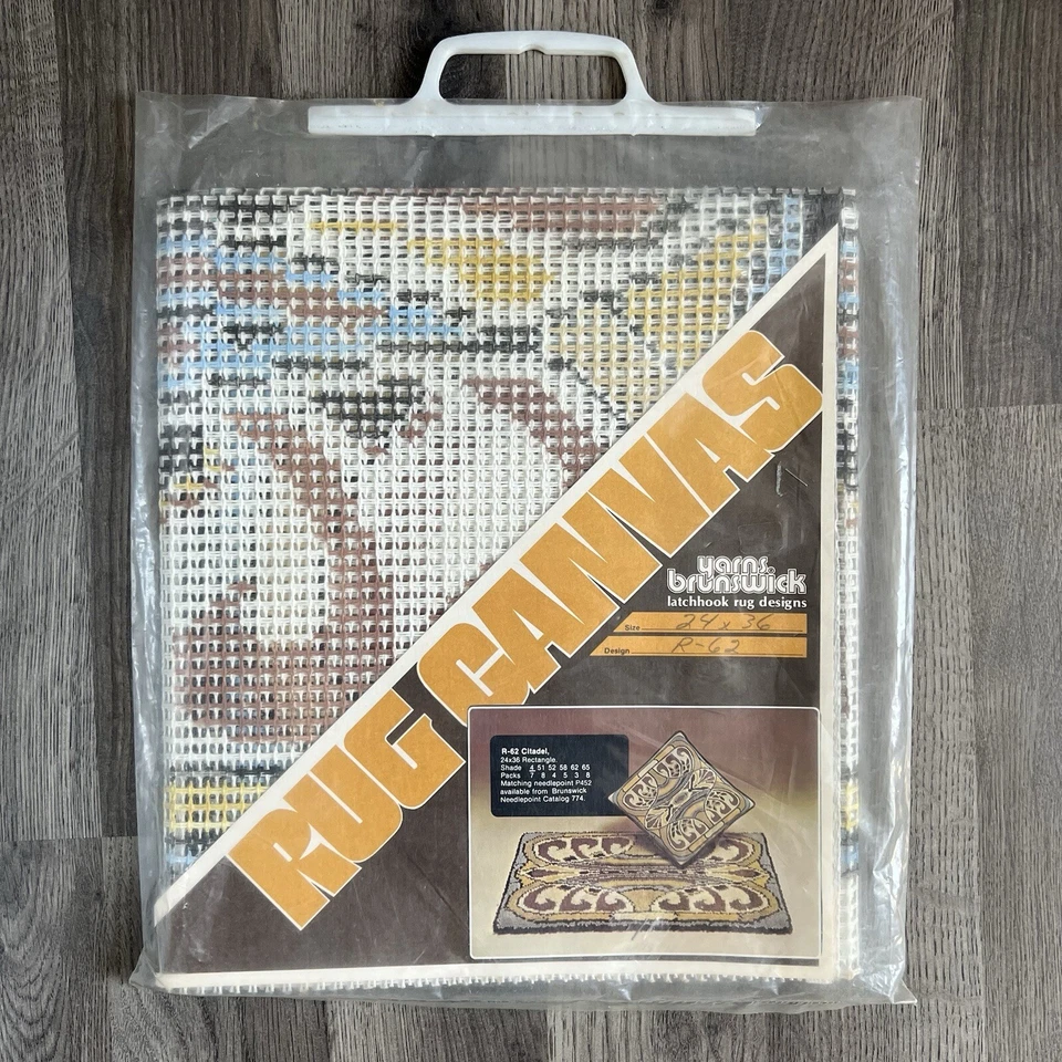 Vintage Latch Hook Rug Pattern - Citadel R-62 - 24" x 36" - Image 2 of 3