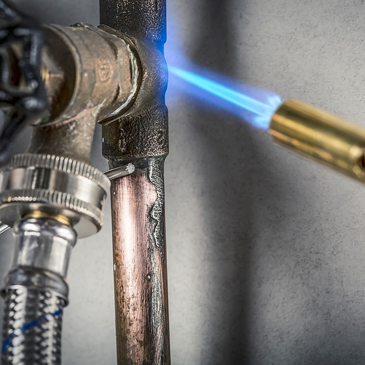 Bernzomatic WT2301 | Basic Torch with Built-in Ignition