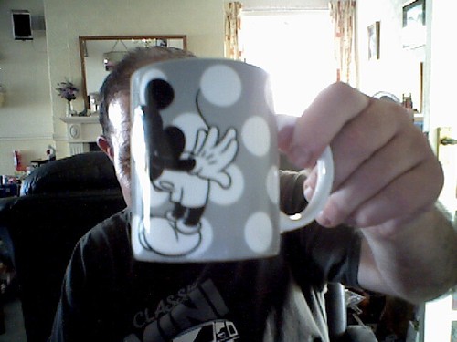 DISNEY MICKEY & MINNIE LOVE MUG BIRTHDAY CHRISTMAS KIDS ADULTS DRINKING - Picture 2 of 2