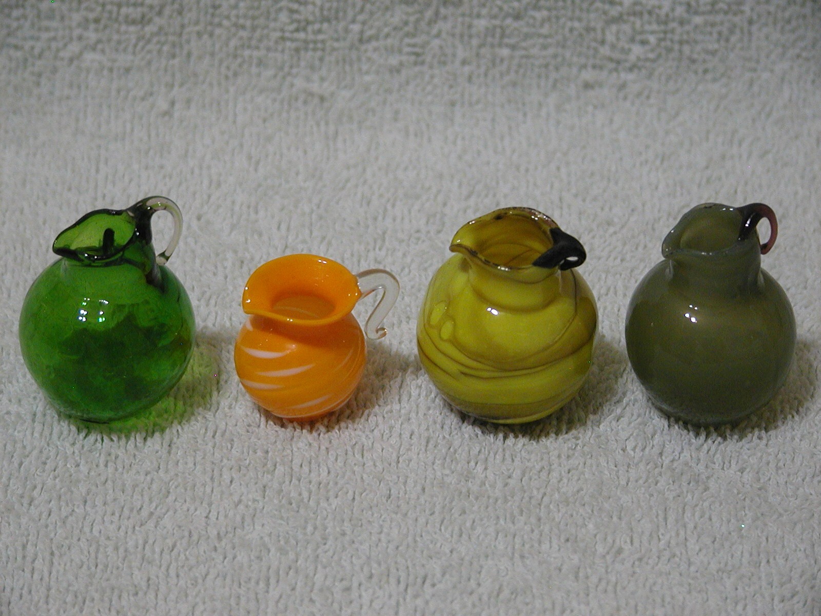 4 Vintage Miniature Art Glass Pitchers eBay