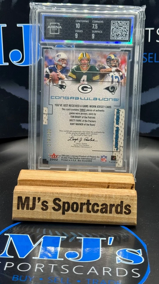 Brady Favre Warner 2002 Fleer Box Score #SIN GAME WEAR JERSEY RACK/300 Arena 8 Foto 2 de 3