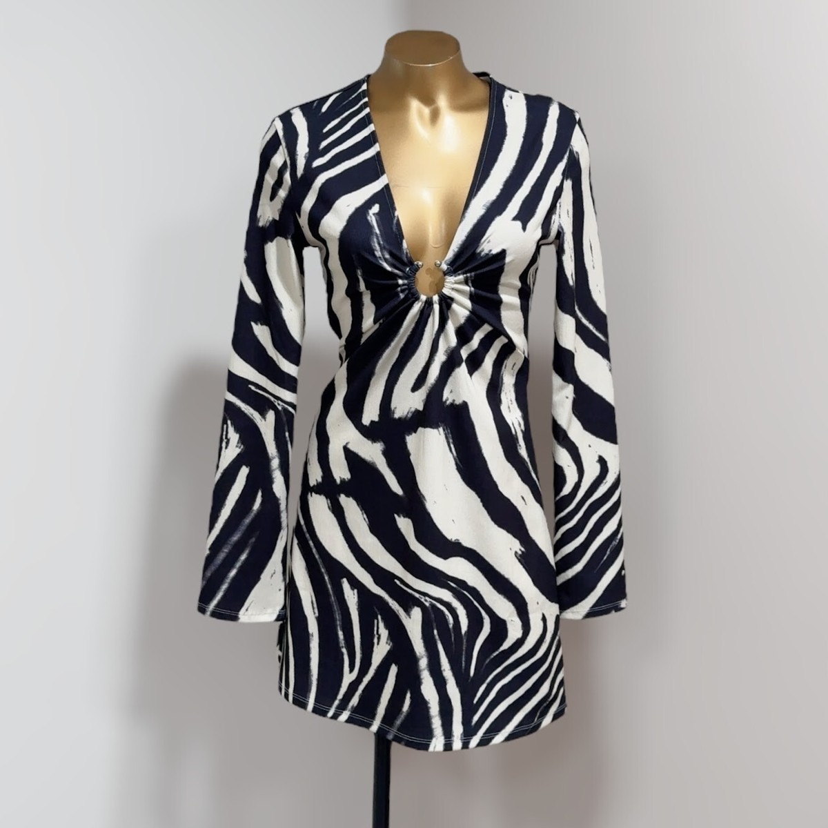 H&M Women's Black/Zebra Print Long Sleeve Deep V-Neck Mini Dress Size XS |  eBay