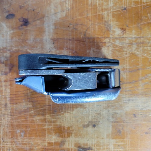 Petzl Grigri - Compact and Versatile Belay Device - Picture 2 of 5