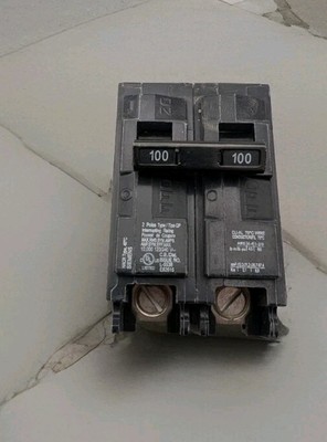 Siemens Q2100 100 Amp 2 Pole Main Circuit Breaker (Open Box)