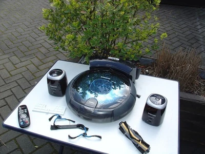 Samsung Navibot SR8855 Saugroboter Mit Zubehör, Fernbedienung Handbuch HEPA Filt - Bild 1 von 4