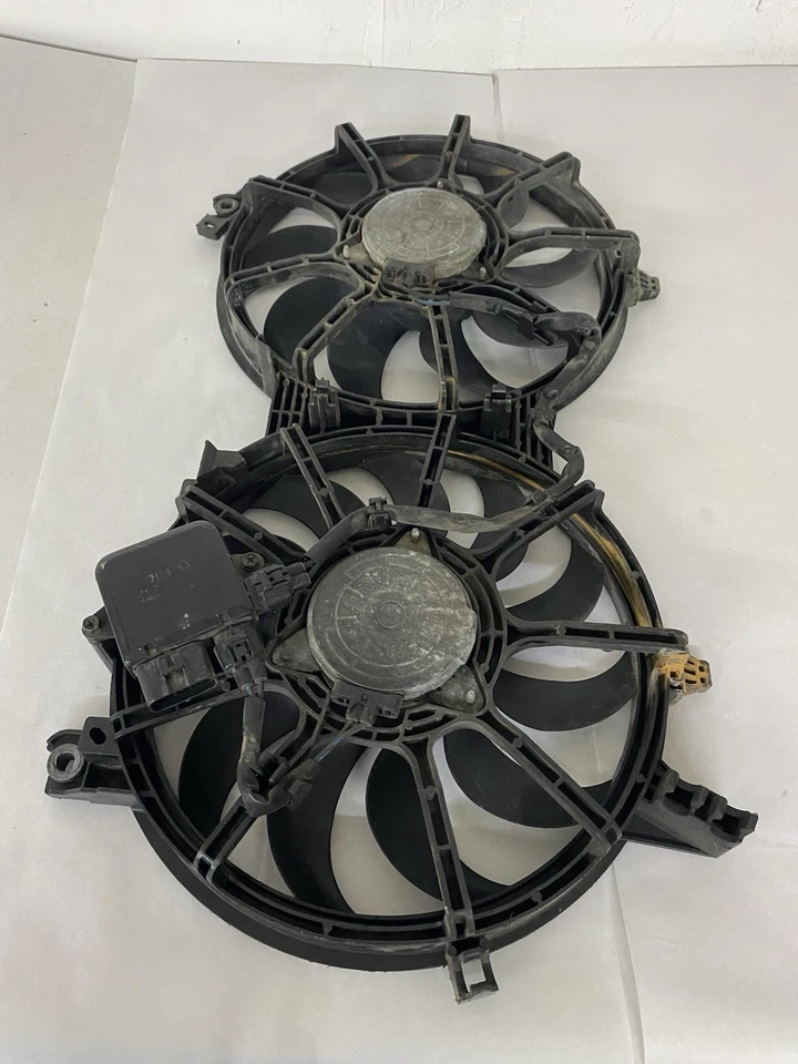 Conjunto de ventilador de refrigeración para radiador Infiniti G35 2008-2013 Infiniti G37 2007-2008 Foto 4 de 4