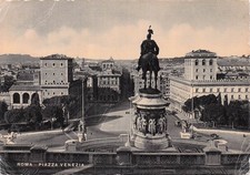 ITALY ROME PIAZZA VENEZIA ET MONUMENT A VICTOR EMMANUEL II