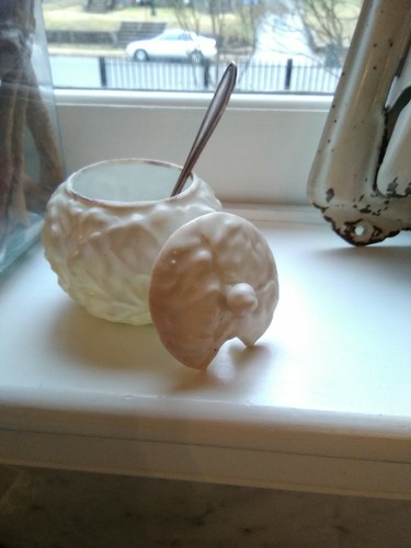 Germany Antique cabbage leaf mustard/condiment pot - Picture 3 of 10