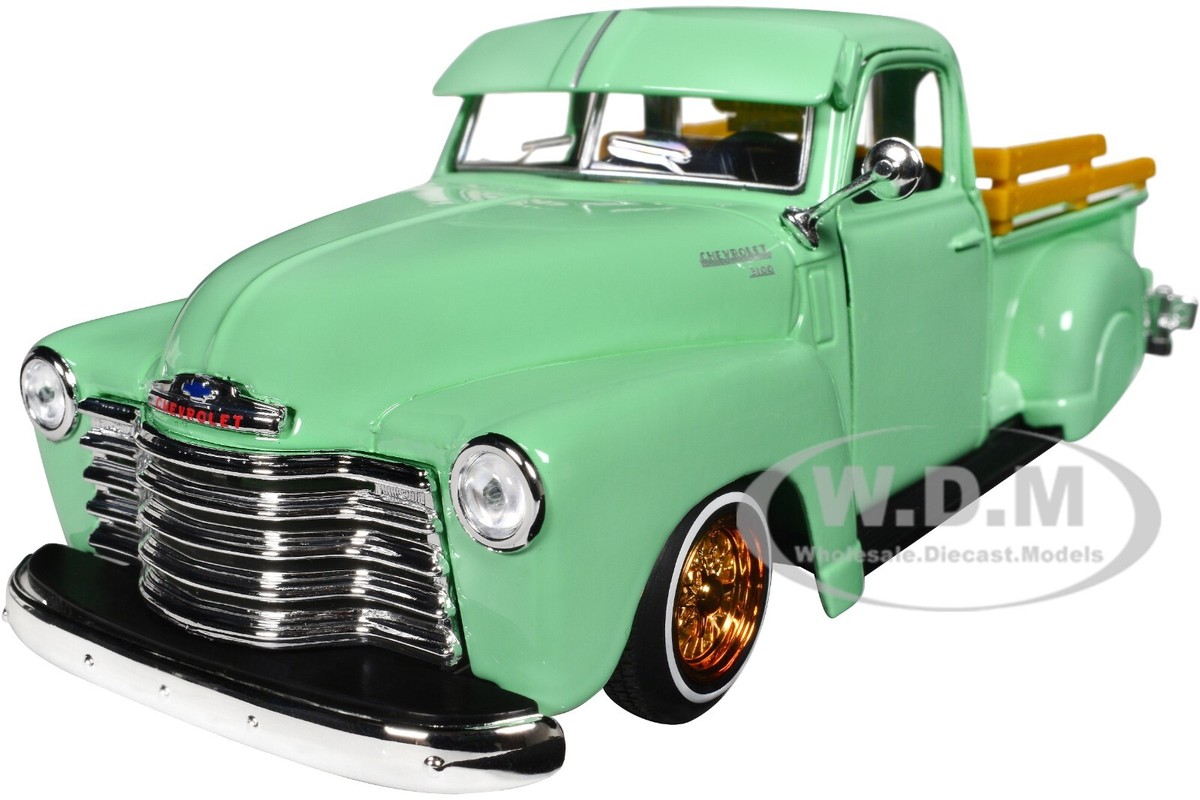 1950 CHEVROLET 3100 PICKUP LOWRIDER LIGHT GREEN 1/24 DIECAST CAR