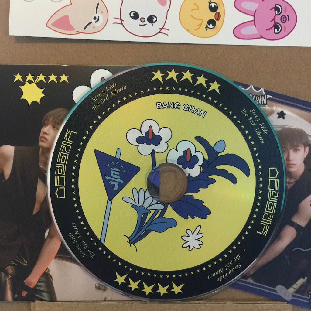 Stray Kids Bang Chan サイン入りうちわ s-l1200.jpg