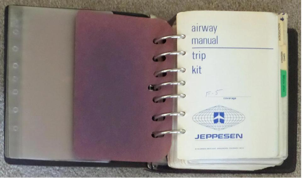 JEPPESEN AIRWAY MANUAL FOR AREA F-5 + 5 PLASTIC CHART HOLDERS & A