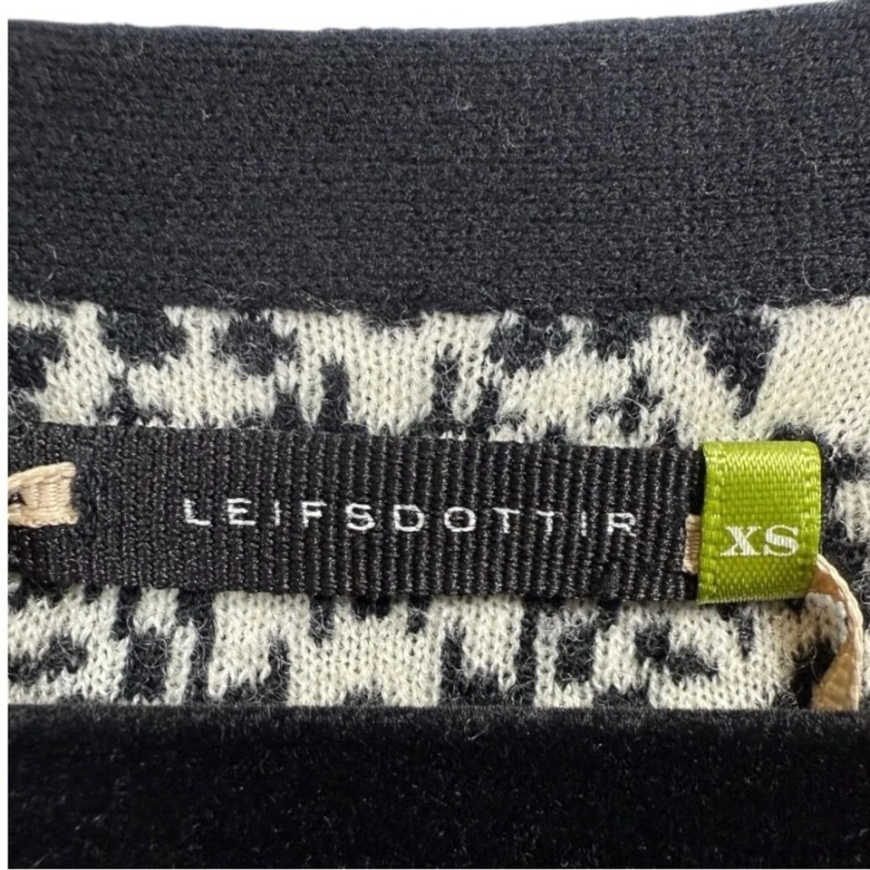 Vestido suéter Leifsdottir gola babado sem mangas lã cashmere XS - Imagem 3 de 4