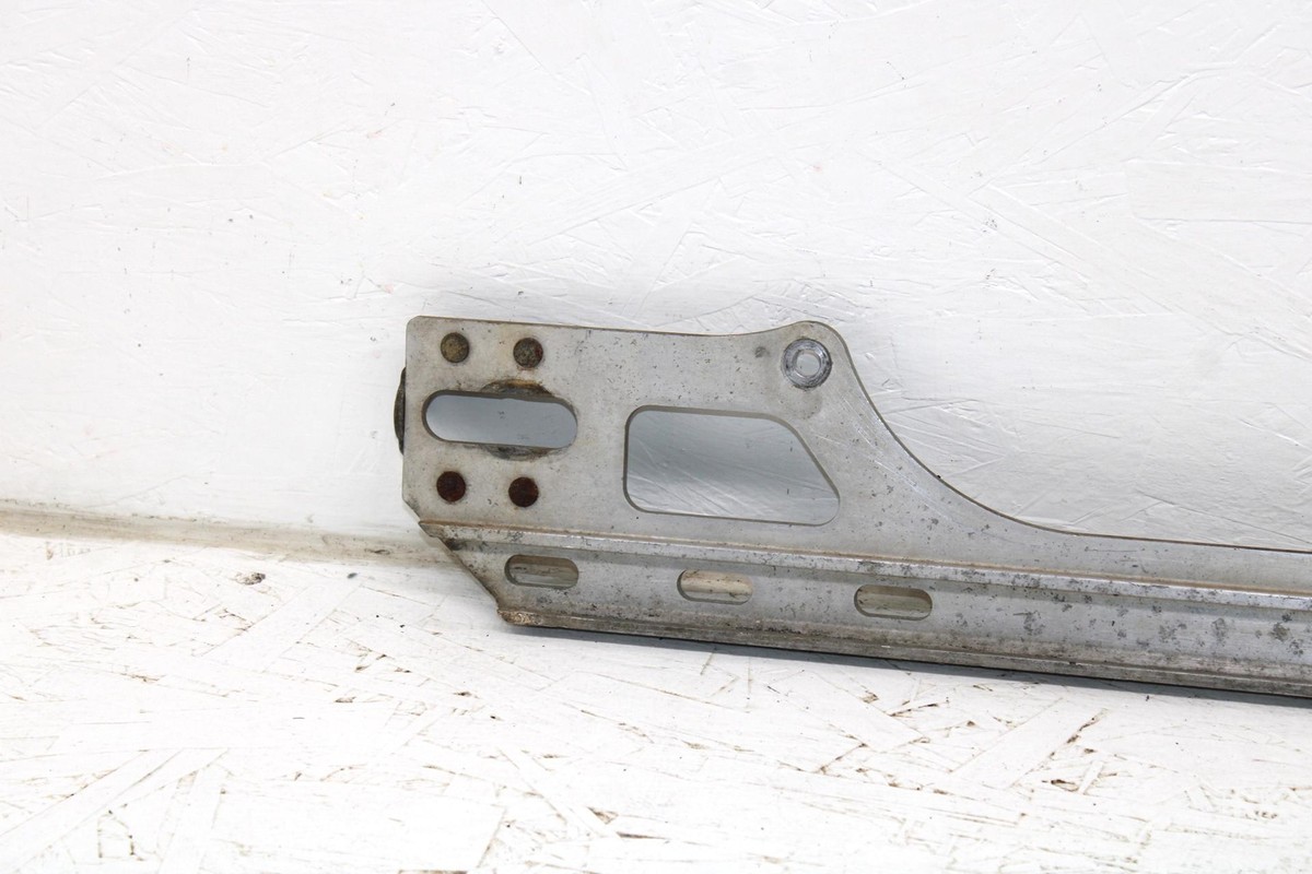 LAOページ 2005 Yamaha Rs Vector Er Oem Right Skid Rail Assembly 8ES-W4741-00