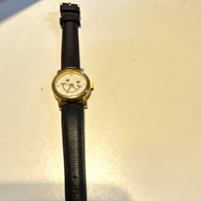 Women s Quartz Analog Smiley Face Watch Black Leather Strap Gold Case Round