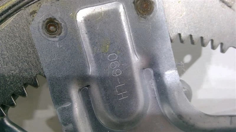 Elevalunas delantero izquierdo mitsubishi outlander 2021 5713a258 Foto 3 de 4