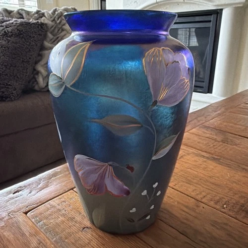 Fenton Art Glass Connoisseur Collection Handpainted Lady Bug Signed/limited Vase