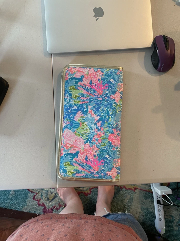 Organizador de viaje Lilly Pulitzer multicolor con estampado de primavera Foto 4 de 4