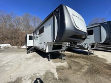2026 Forest River Rockwood Signature FW 401SFB
