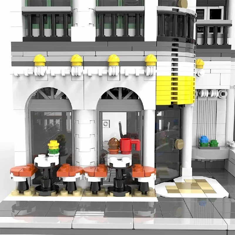 🏥 4958-Piece Grand Modular Hospital Building Kit – City Display Model - Image 4 of 4