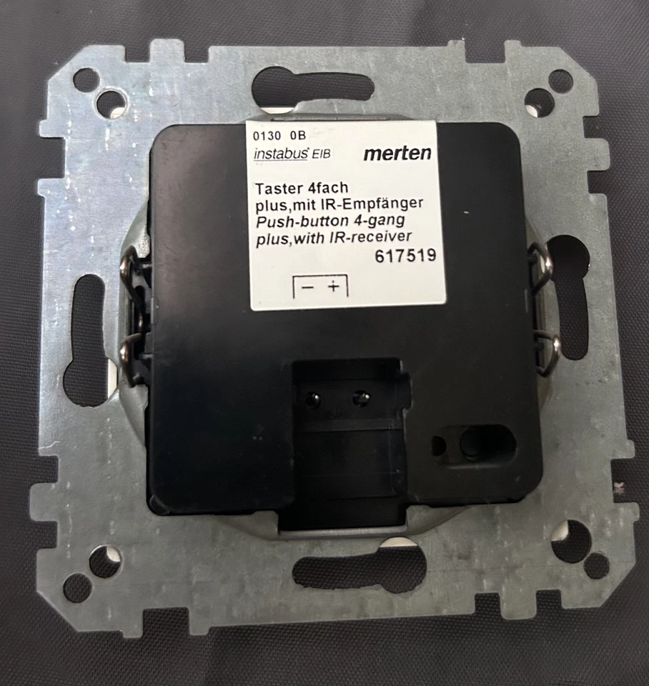Merten Taster 4f. plus pws/gl 617519 Bussystem-Tastsensoren Taster KNX ein - Bild 2 von 2