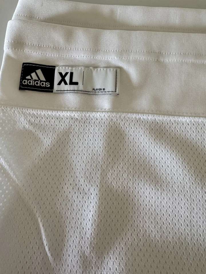 adidas XL Boston Bruins Made In Canada White Pro Stock Team Issued Hockey Socks - Image 4 of 4