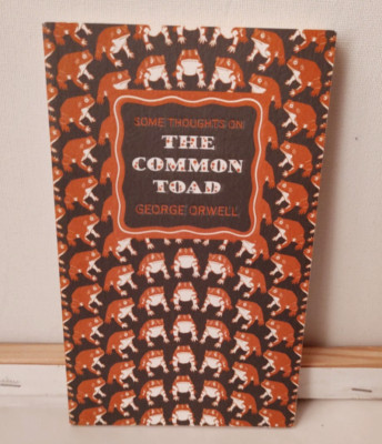 Some Thoughts on the Common Toad by George Orwell - Penguin Classics Paperback
